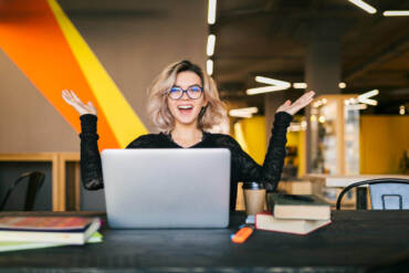 Start Blogging from Home | Earn $5000± per month
